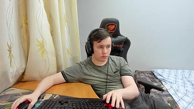 iliaskrislove's Webcam Show