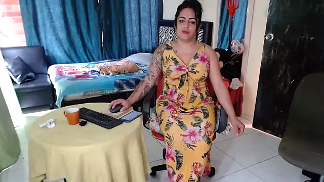 Sashaferrari2000 Adlı Modelin Canlı XXX Sohbeti