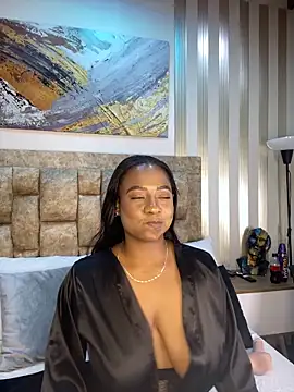 Chatroom XXX en direct de amara_queen_