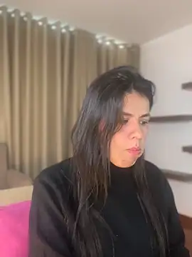Zandrina 라이브 XXX 채팅