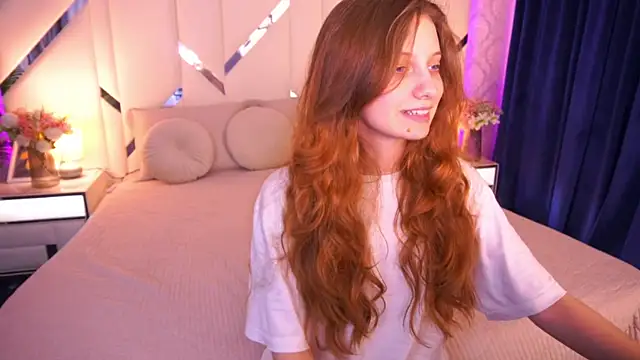 دردشة CuteeFoxy الجنسية المباشرة