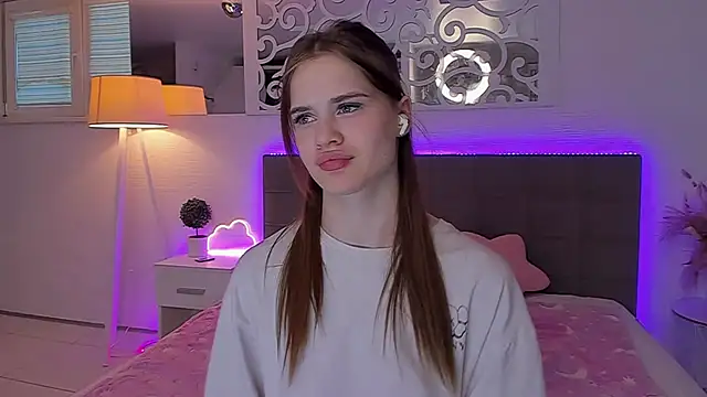 LuisaClover 라이브 XXX 채팅
