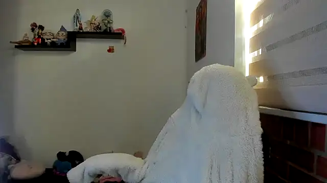 Онлайн чат XXX Shaddycute_
