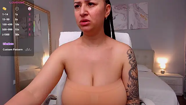 Just--Amy Adlı Modelin Web Kamerası Şovu