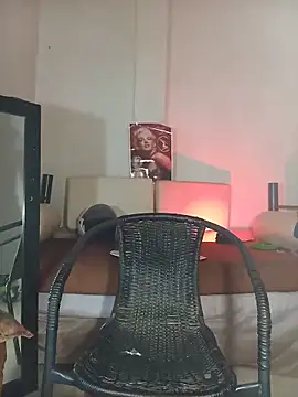 alfablackx 现场XXX聊天