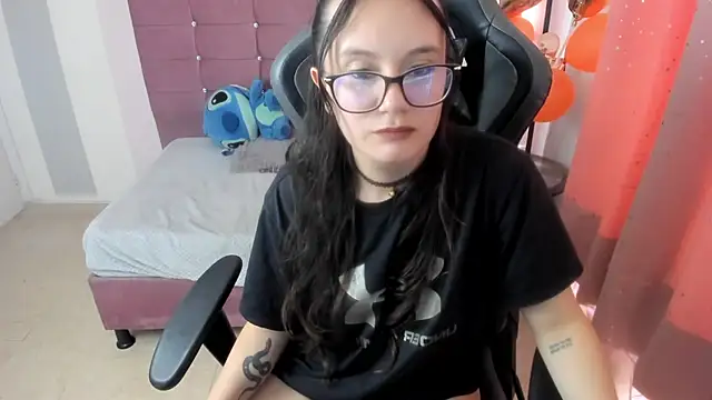 Chat +18 de Wanda_sg ao vivo