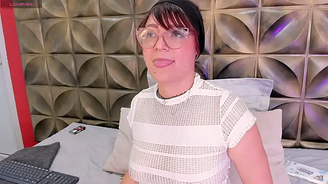 Gaia_rougee's Live XXX Chat