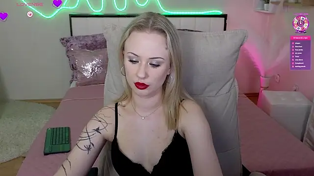 SashaBrooks live XXX chat