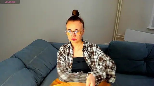 MewStella's Live XXX Chat