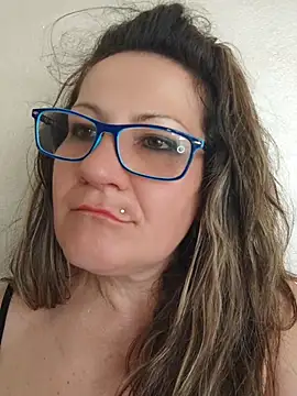 Chat +18 de Lovely_Chiara ao vivo