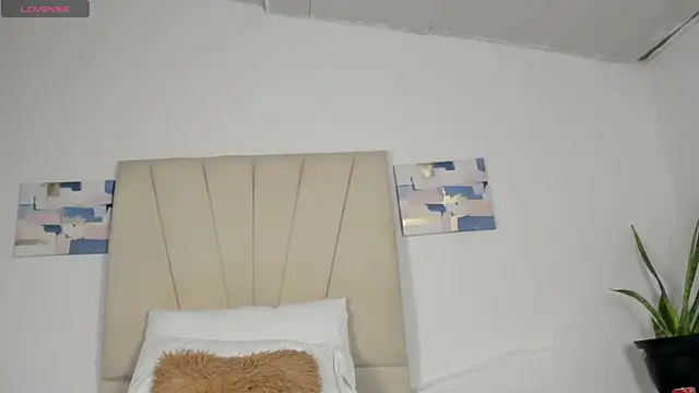 Chat +18 de Sophia_Ebony ao vivo