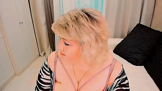 BIGTITSBBW's Live XXX Chat