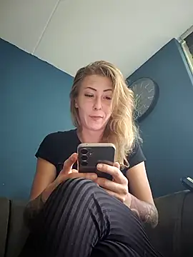 dewimp1's Webcam Show