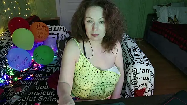 MarleneDietrich's Live XXX Chat