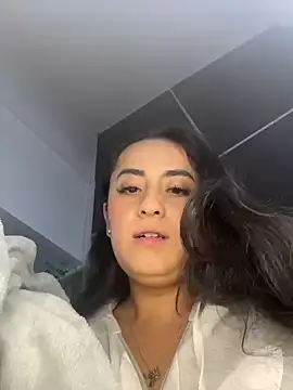 Antonella_Julieta 现场聊天室