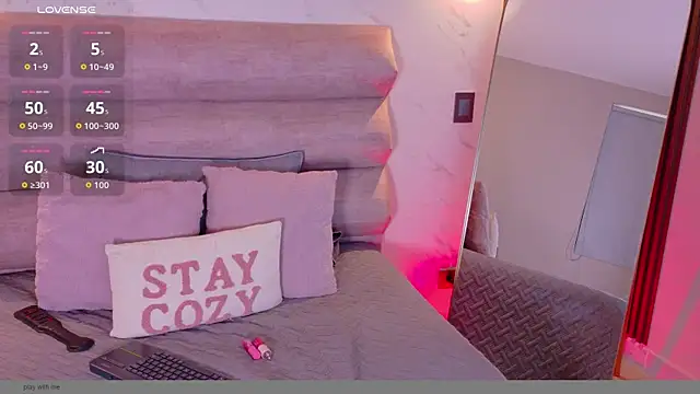 Czat XXX na żywo – Charlott__18