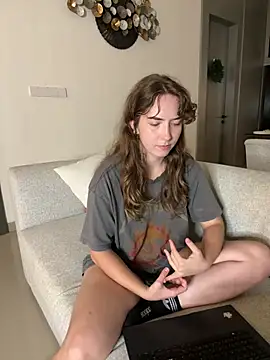 Czat XXX na żywo – Sarahhh_xxx