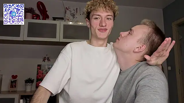 Kevin_Young_Cat Live XXX-Chat