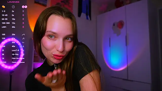 Živý XXX chat soffy__kisss