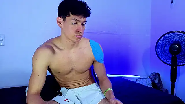 Luke_Muscle Webcam show
