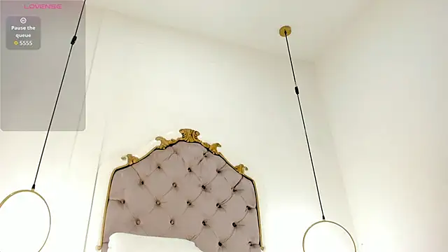 Chat +18 de zoejenner_ ao vivo