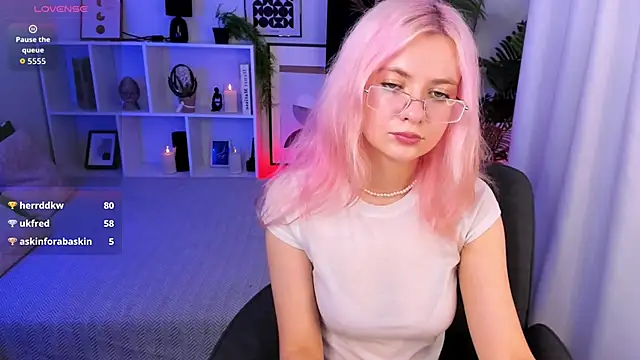Chat XXX en directo de RoxySun_