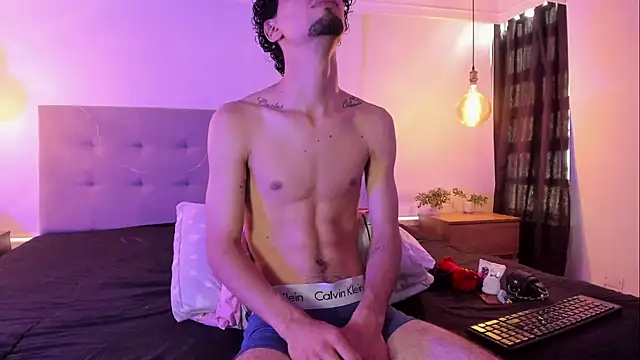 Chat XXX en directo de MichaelEvanss_