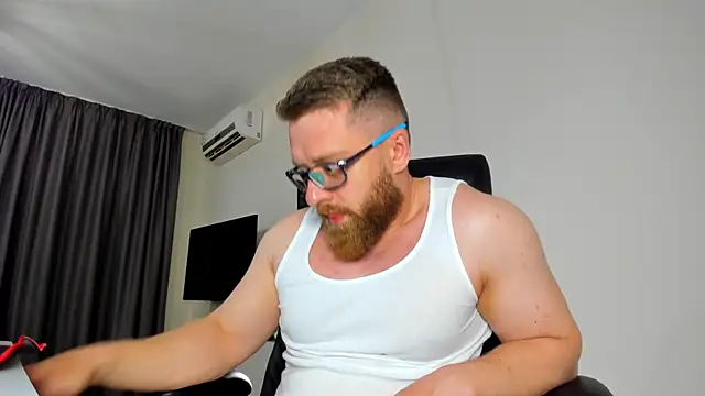 XXX chat uživo modela Findom_guy