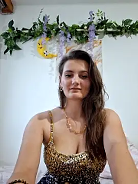 Nika_aa লাইভ XXX চ্যাট