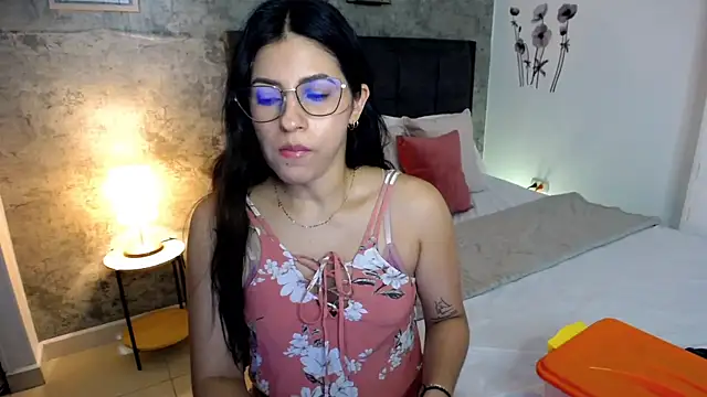 Chatroom XXX en direct de isa_cruzx