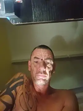 Show modela AussieOxlong na web-kameri