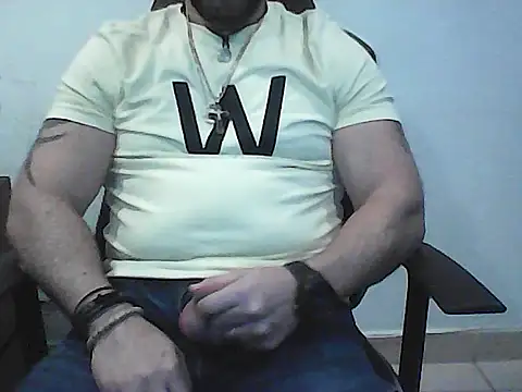 Kalel17073 Show in webcam
