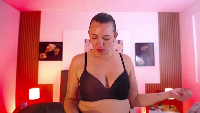 milfsecret69 live XXX chat