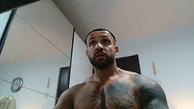 Magnificmuscles89 网络视讯表演
