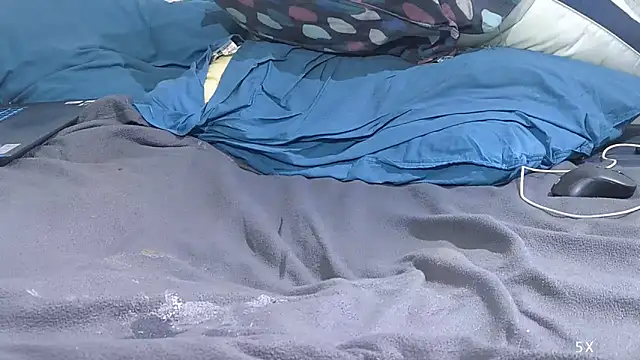 Show modela adepravertotal na web-kameri