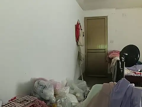 RebelAura Pertunjukan Webcam
