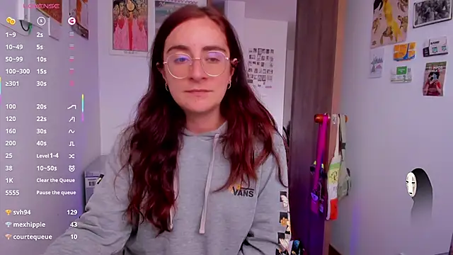 XXX chat uživo modela linda_giggle
