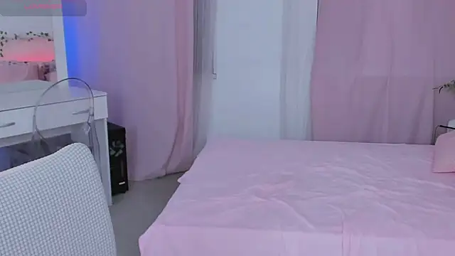 AliceMoongirl Chat XXX in diretta