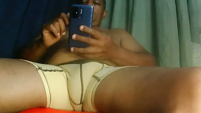 bigblackcock75 网络视讯表演