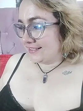 AnyaLuxx 现场XXX聊天