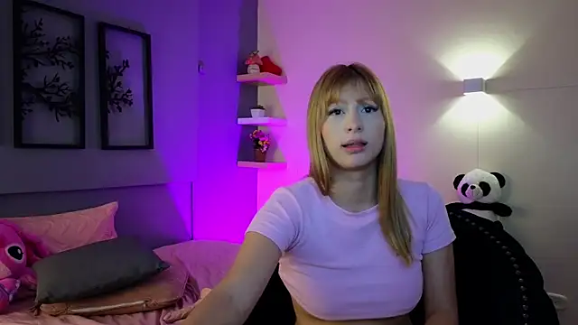 CelesteNoa's Live XXX Chat
