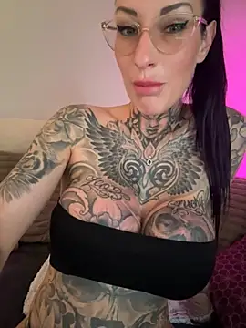 MeganWitch live XXX chat