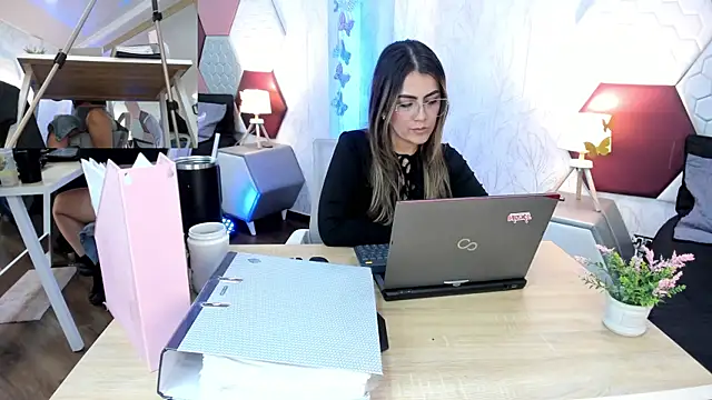 AriaRous Live XXX-Chat