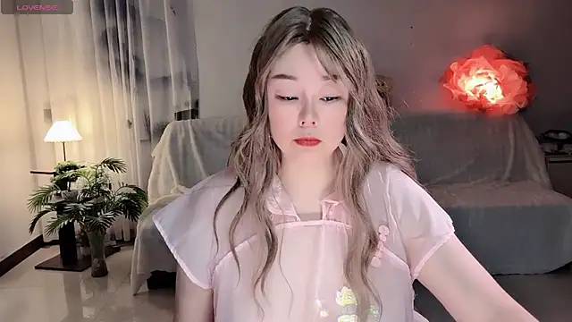 HMu5ea Adlı Modelin Canlı XXX Sohbeti