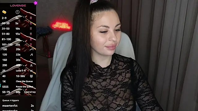Deborah_lowe Chat XXX in diretta