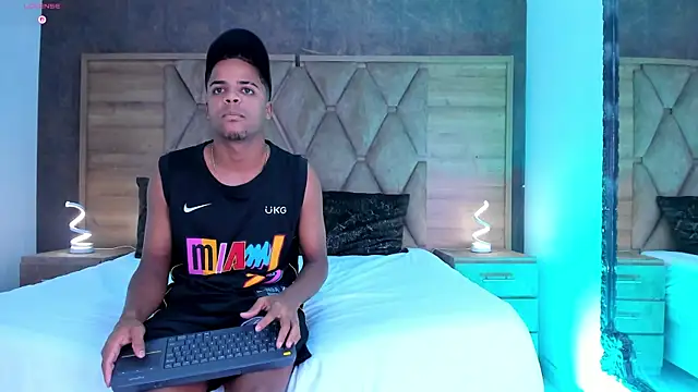TaylorClay_ live XXX chat