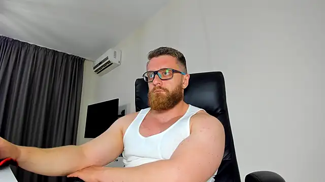 Chatroom XXX en direct de Findom_guy