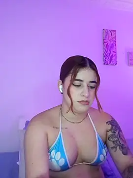 Chatroom XXX en direct de martina_connor1