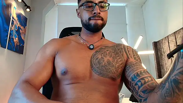 LiamGarcia1のライブXXXチャット