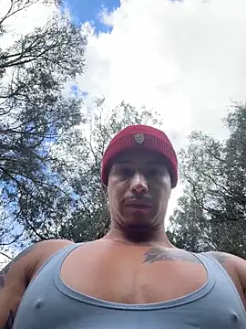 Czat XXX na żywo – DominickVegas